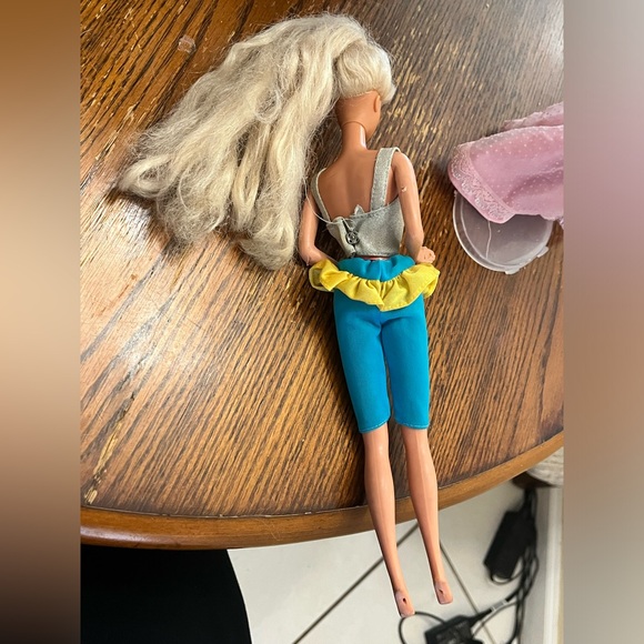 Vintage Mattel Barbie Long Blonde Hair exercise outfit! - Picture 6 of 10